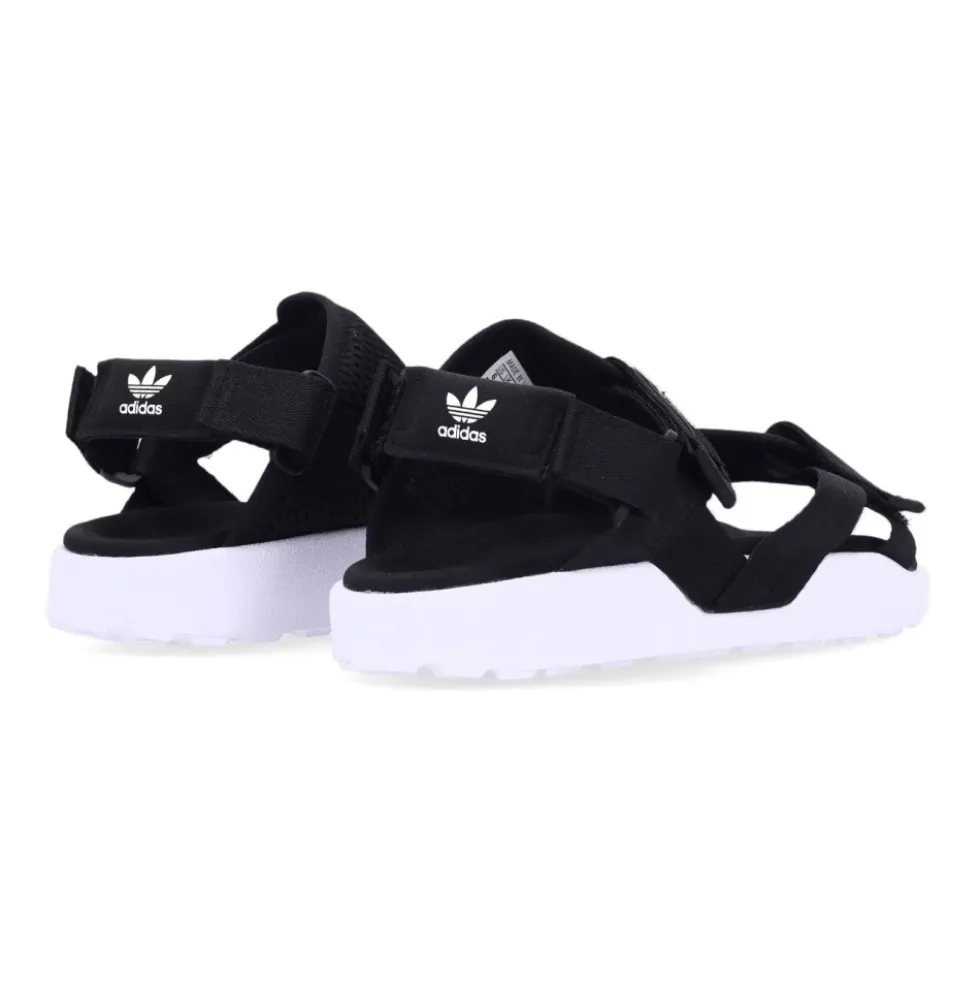 Adilette Adventure