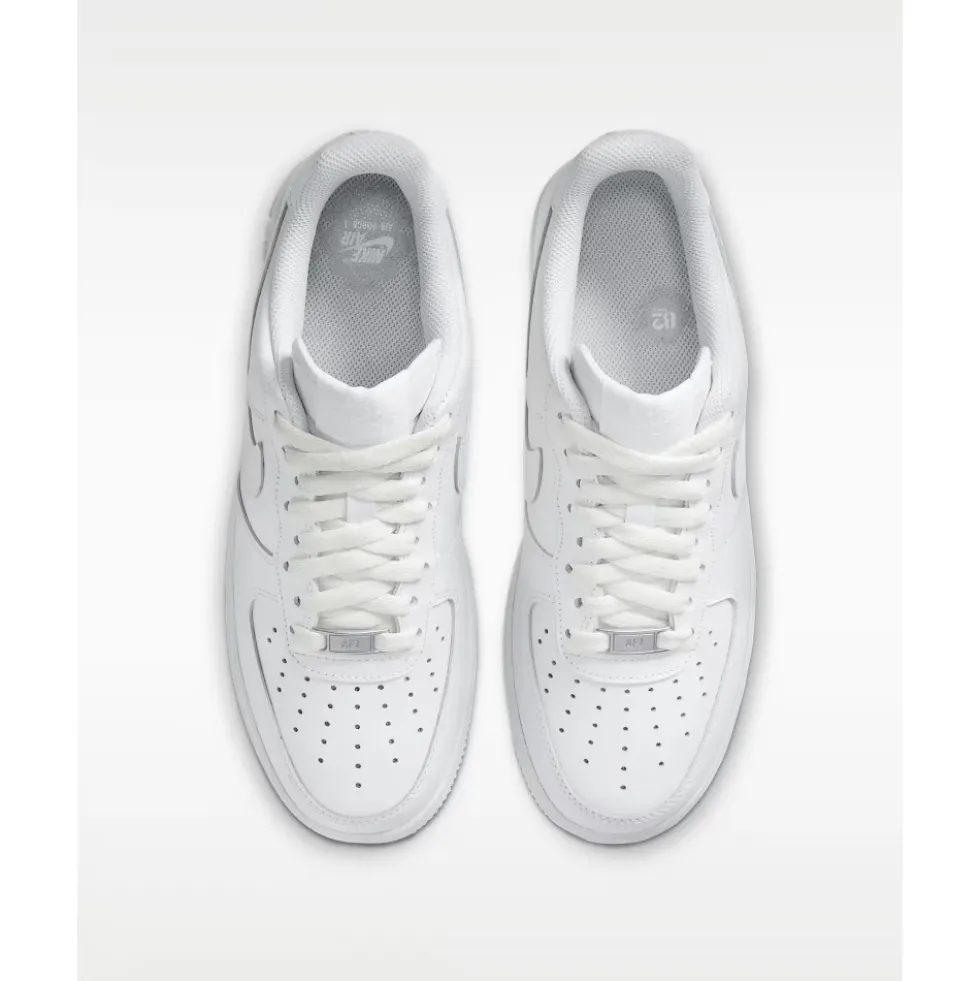 Air Force 1 '07 Smooth Leather Low Top Sneakers
