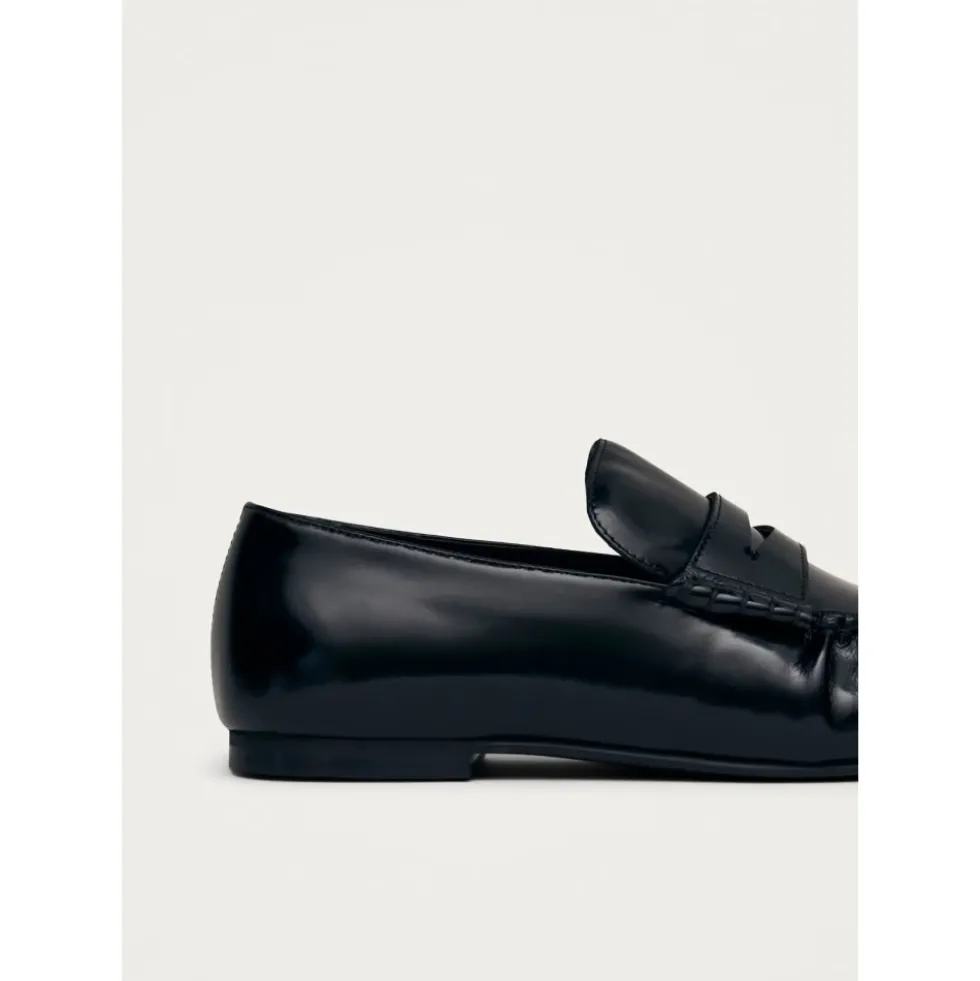 Aven Loafers