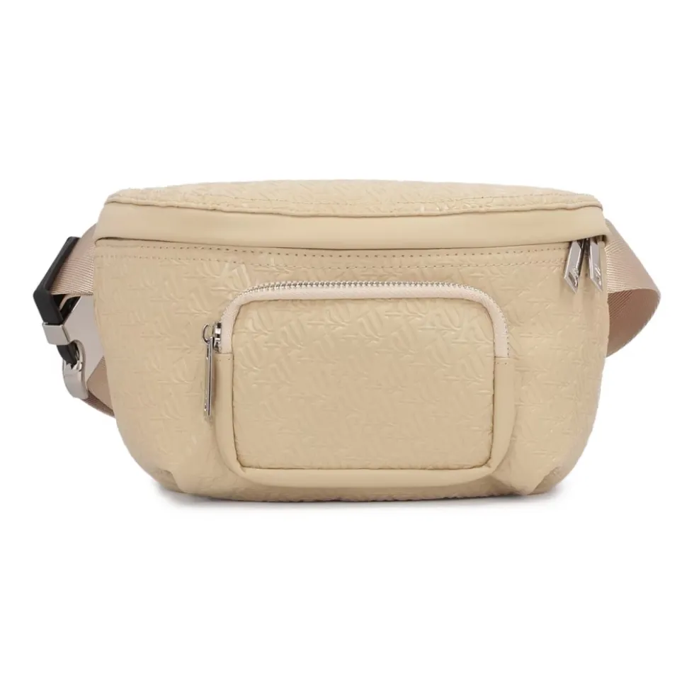 Beige hofte taske med præget mønster