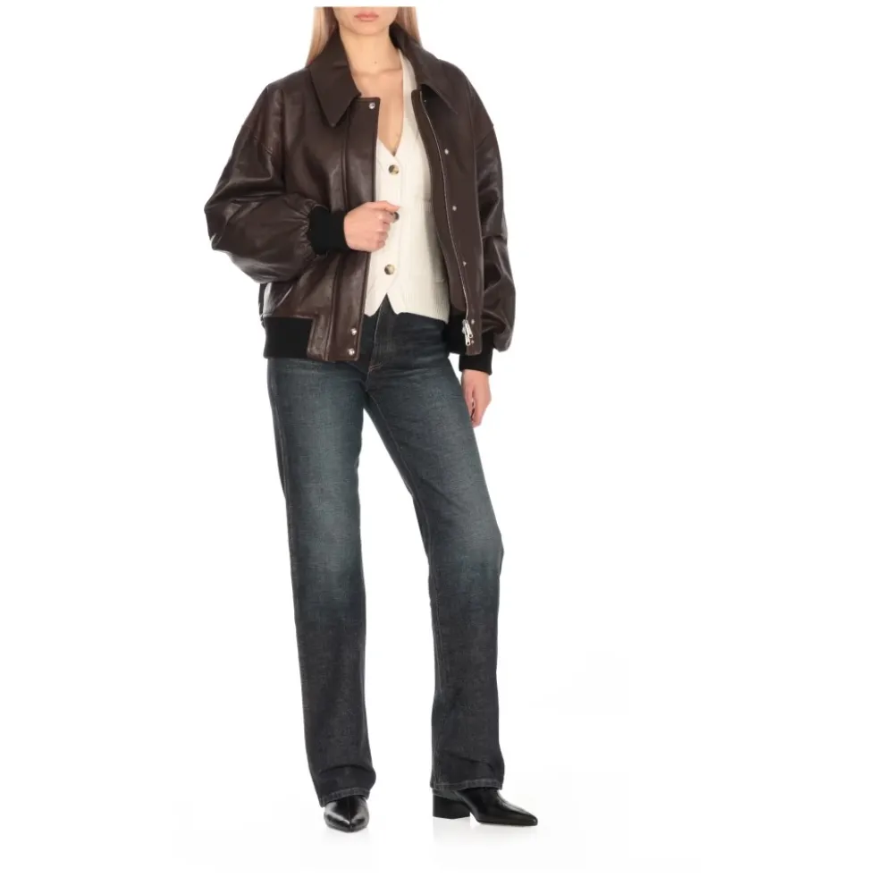 Boot-cut Jeans