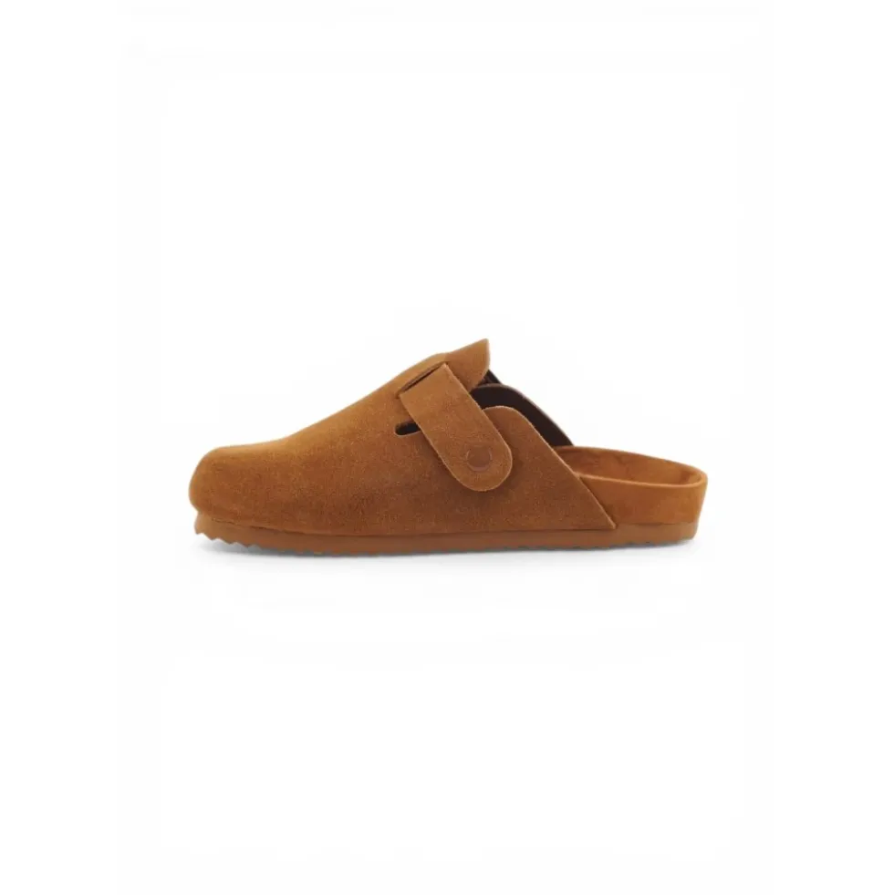 Boston Clog