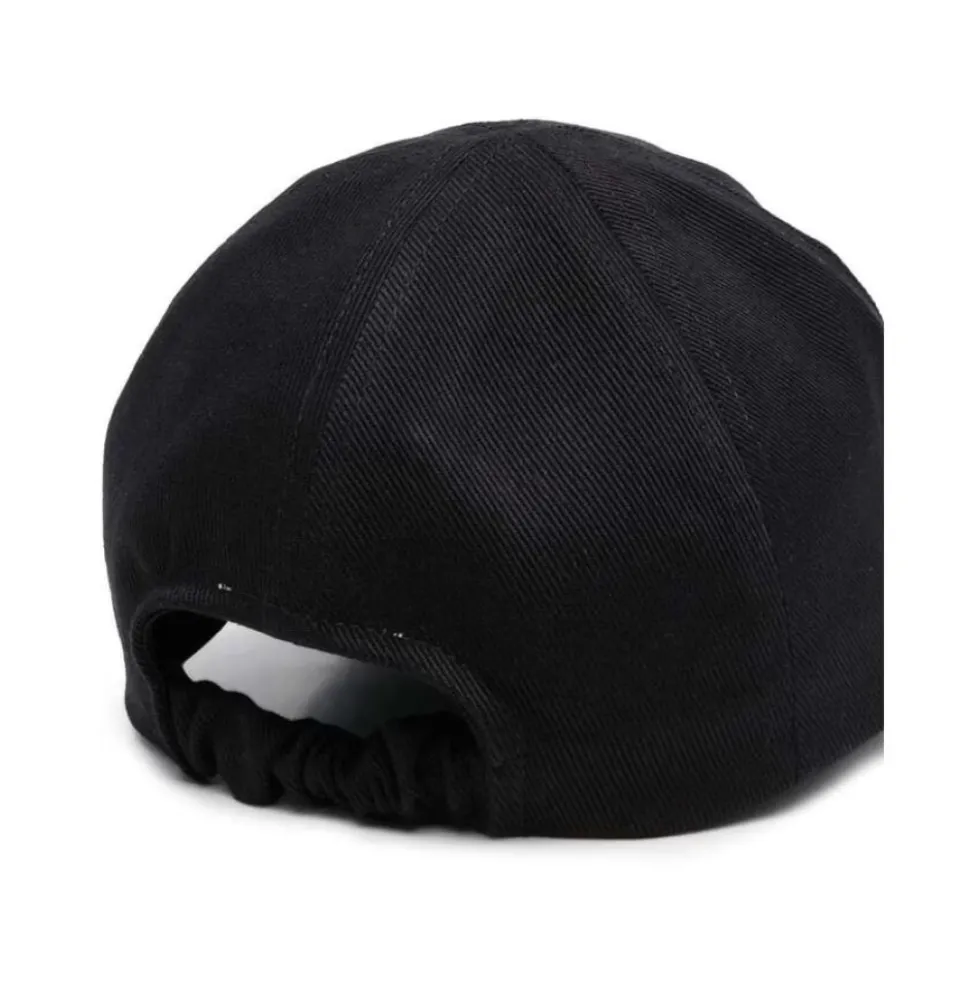 Broderet Sort Logo Buet Peak Kasket