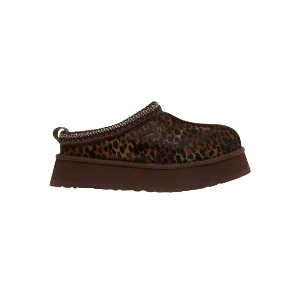 Caspian Burnt Cedar Slipper Stilfuld Model