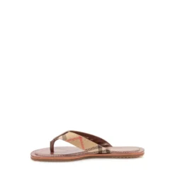 Check Pavilion Sandaler