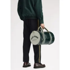 Classic Barrel Bag