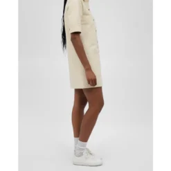 Courte Manches Longues Dress