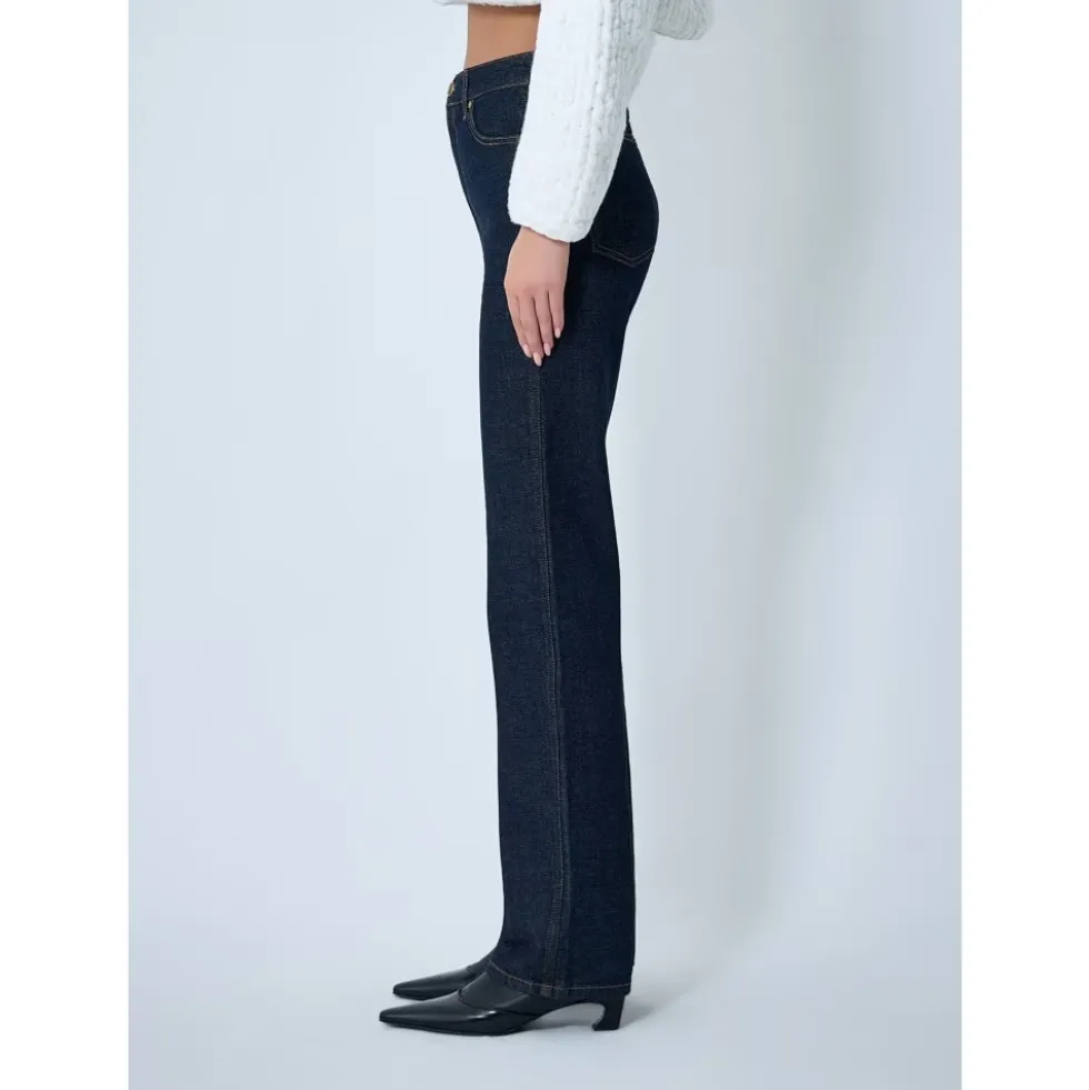 Danielle Jeans
