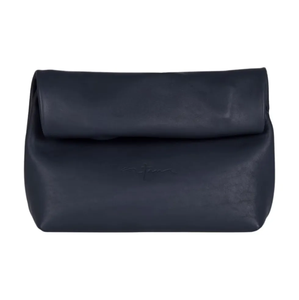 Delhi S Clutch