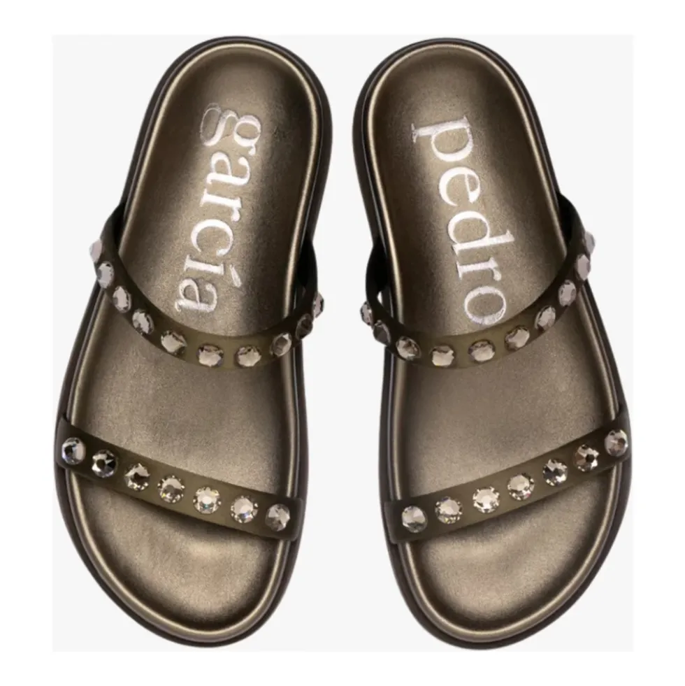 Doyel Sandal