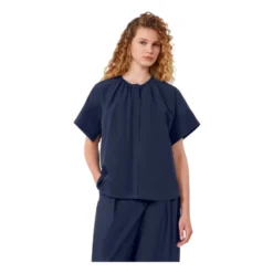 Educata Shirt