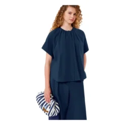 Educata Shirt