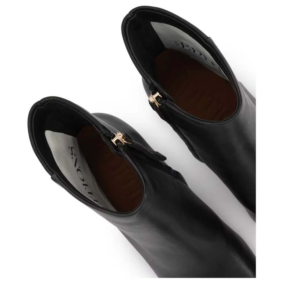 Elegante stiletstøvler med hæle i glat læder