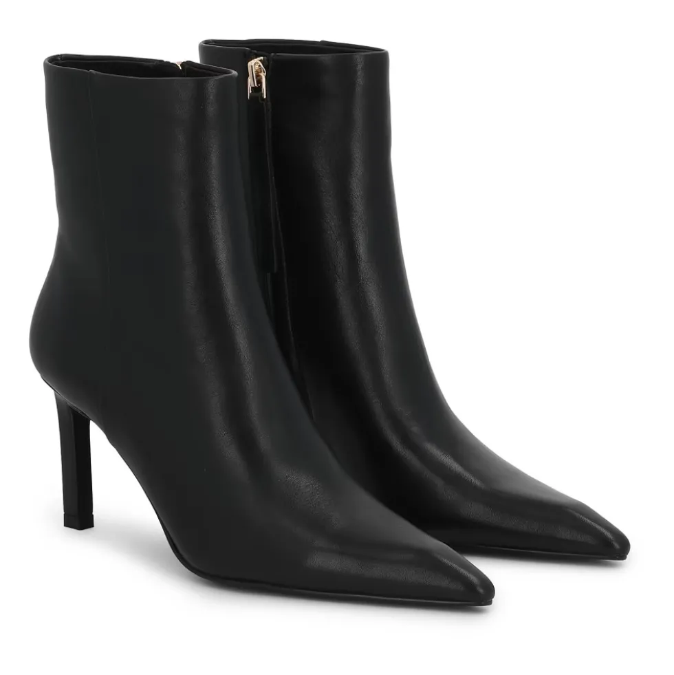 Elegante stiletstøvler med hæle i glat læder
