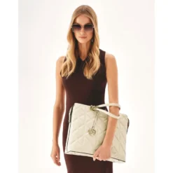 Elegant quiltet lædertaske