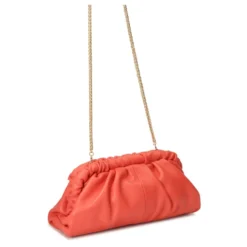 Elegant taskeclutch med blød udskæring
