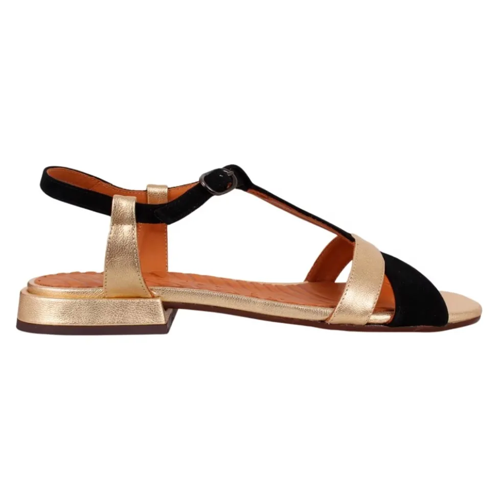 Flad sandal i lamineret læder