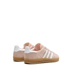 Gazelle Indoor