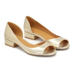 Guld peep toe pumps med lav hæl