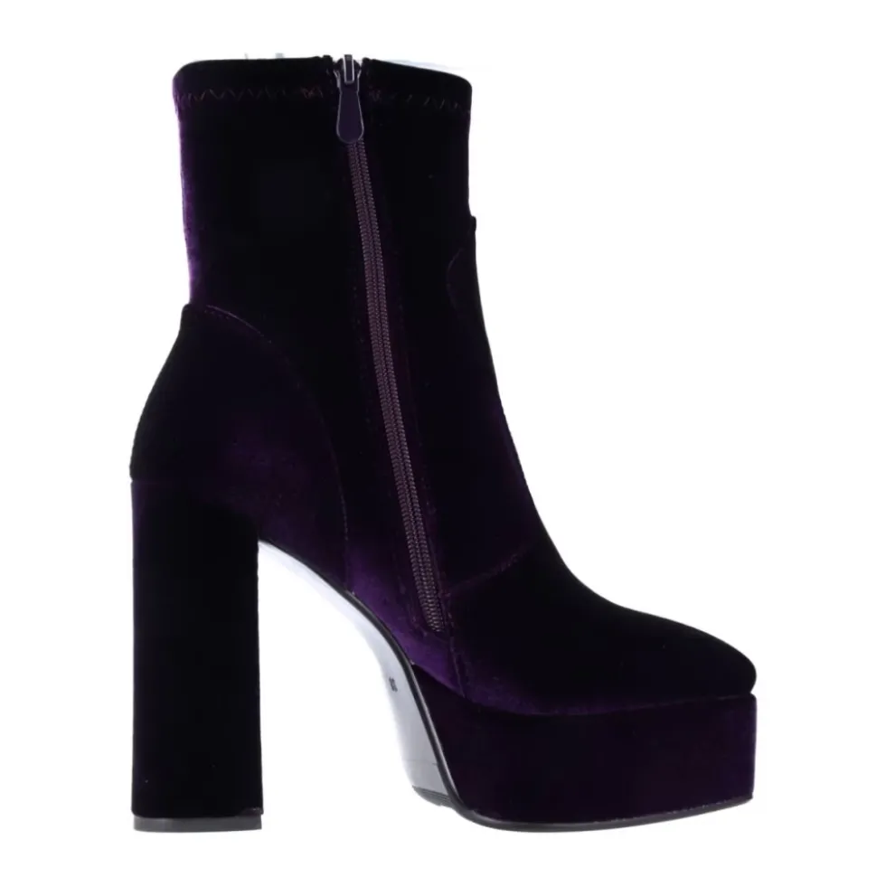 Heeled Boots