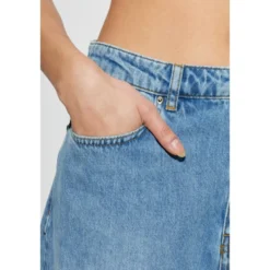 Højtaljede jeans