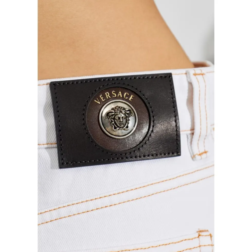 Jeans med let tilspidset ben