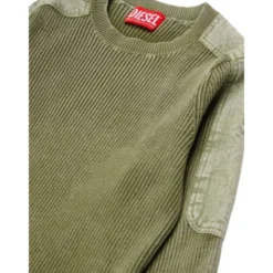 Kameryn Strik Top
