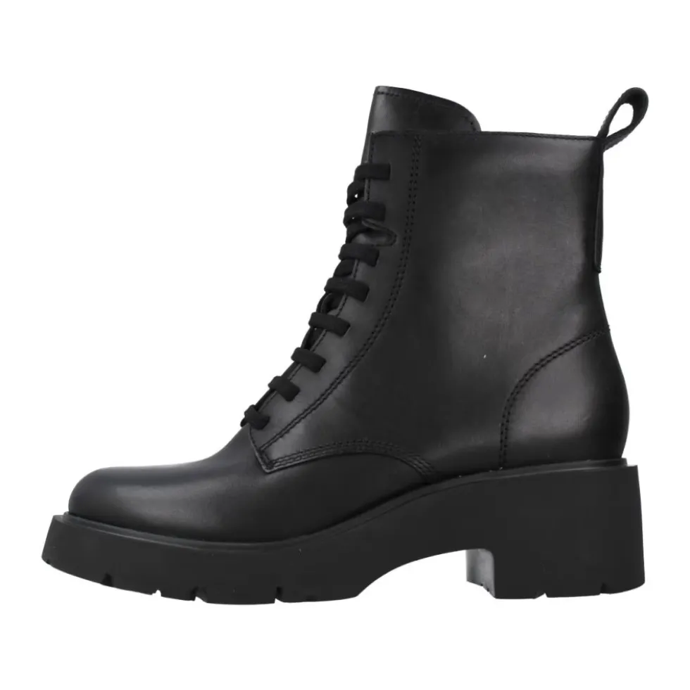 Lace-up Boots