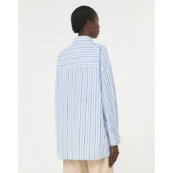 Lang Oversized Stribet Bomuldspoplin Skjorte med Brystlomme og Sommerfuglebroderi