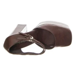 Leila Sandal