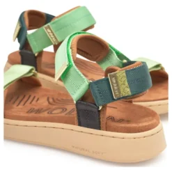 Line Sandal