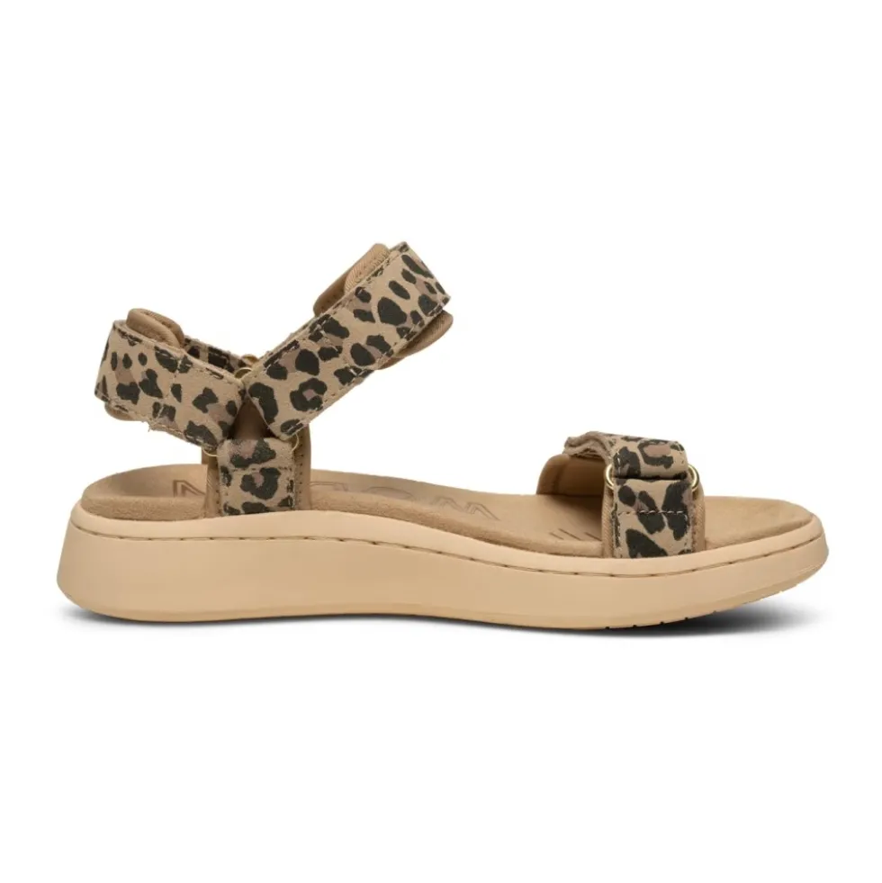 Line Sandal