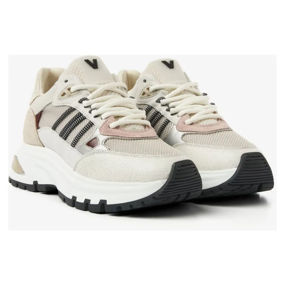 Liz Dae Sneakers