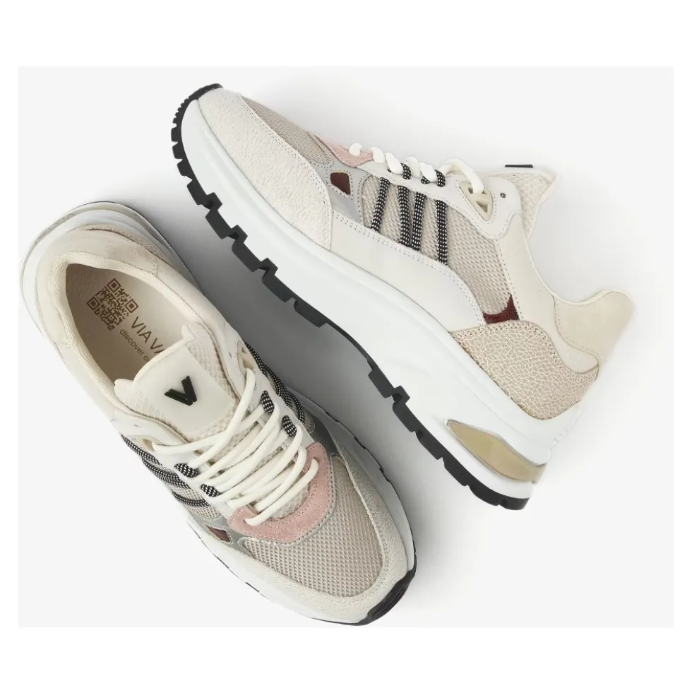 Liz Dae Sneakers