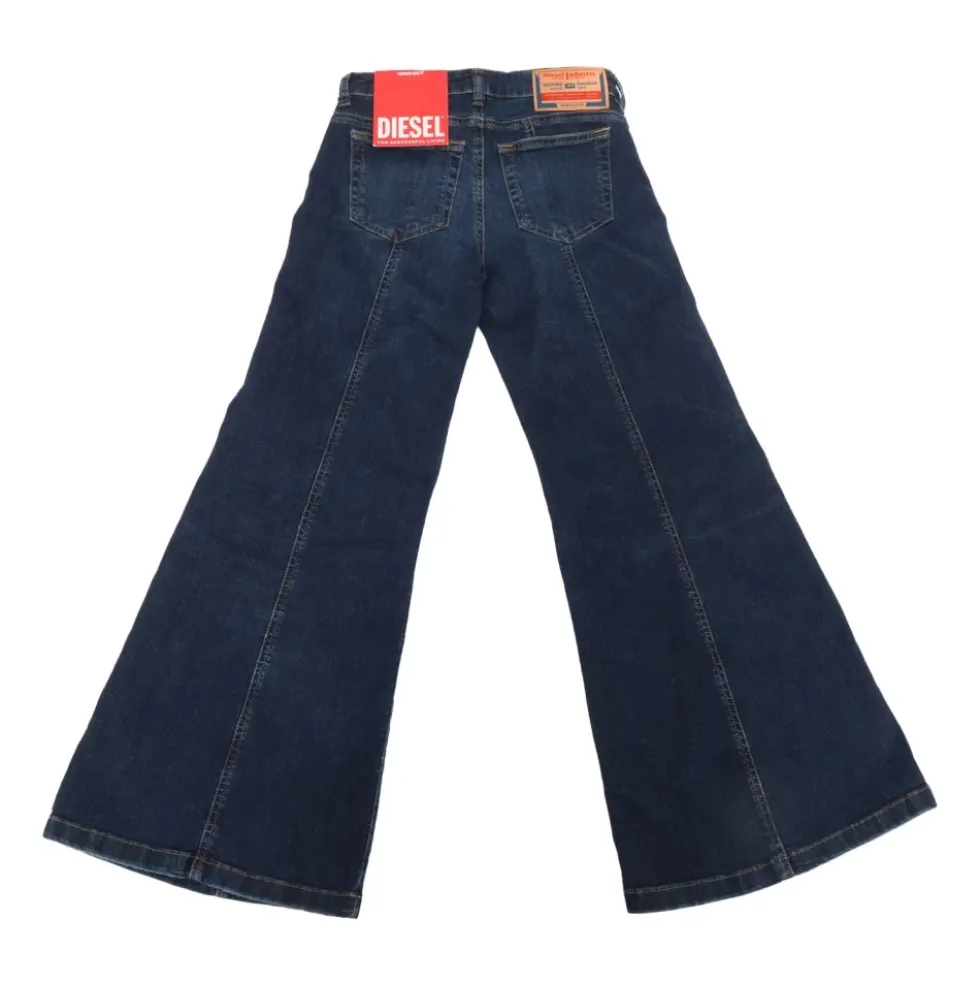 Logo Patch Wide Leg Jeans