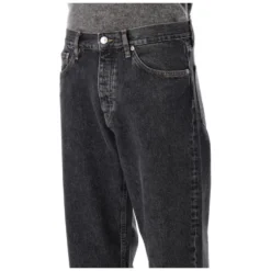 Loose Fit Jeans
