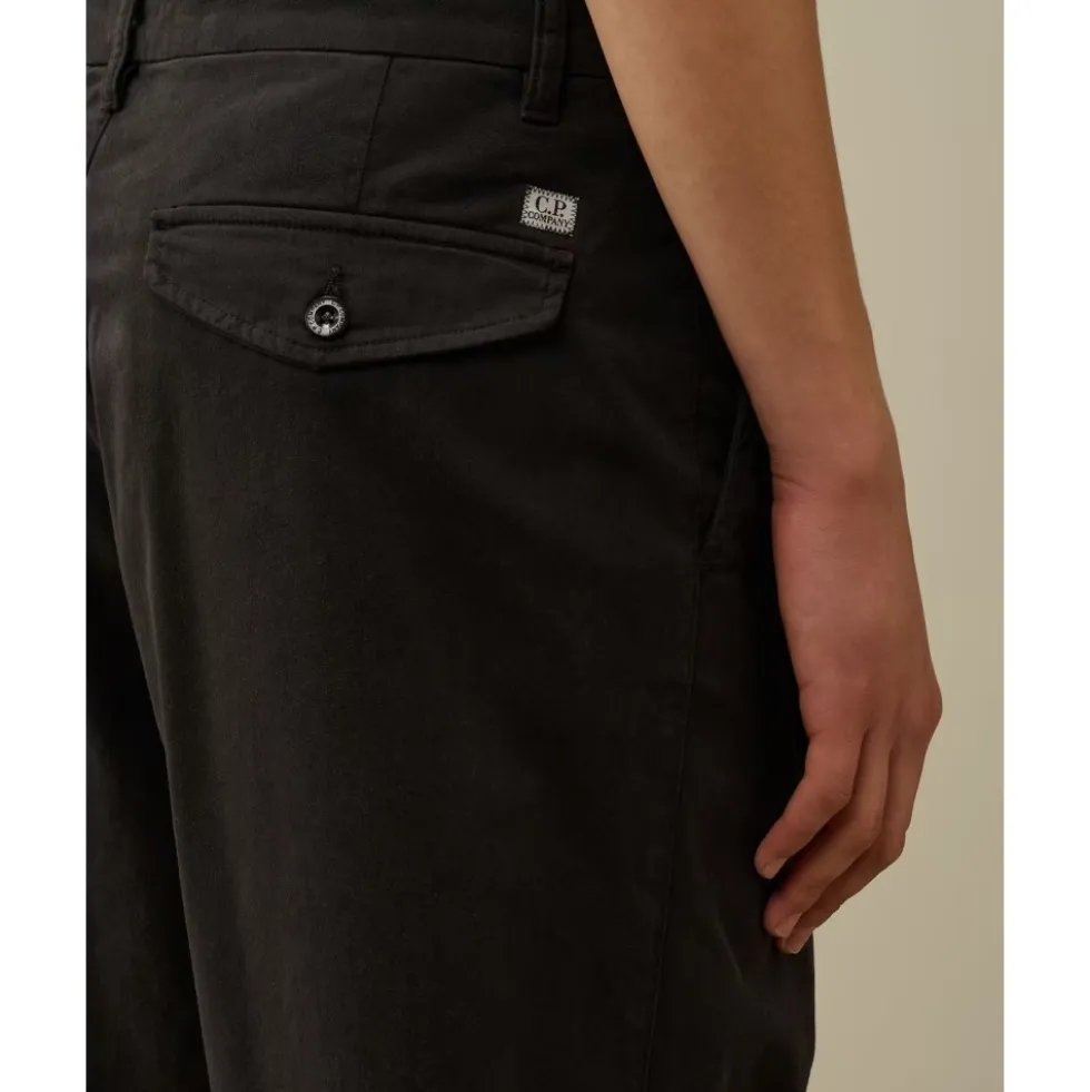 Loose Fit Stretch Chino