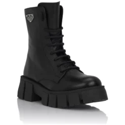 Low Flat Logo Boots