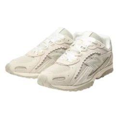 204L Sneakers