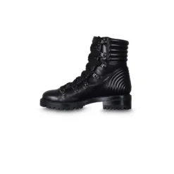 Mad Boot