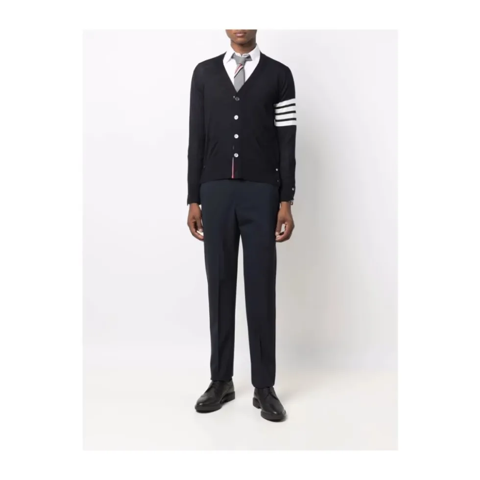 Merinould 4-Bar Klassisk V-hals Cardigan