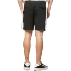 Minimalistiske stræk sports shorts