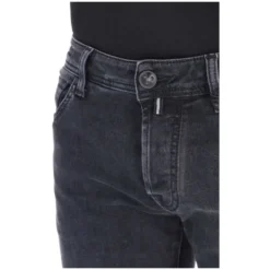 Nick Jeans