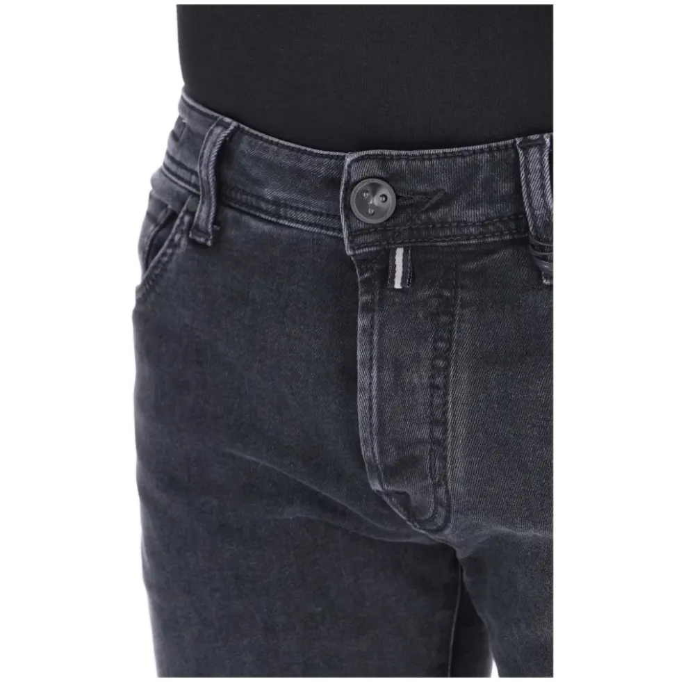 Nick Jeans