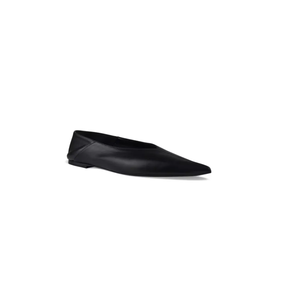 Nour 05 Slipper
