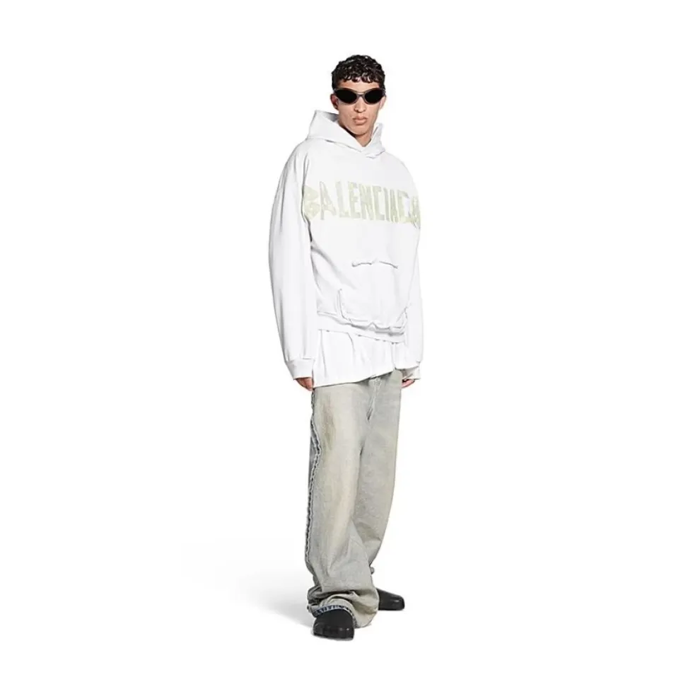 Oversized Unisex Hoodie med Distressed Logo