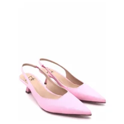 Pumps med spids tå