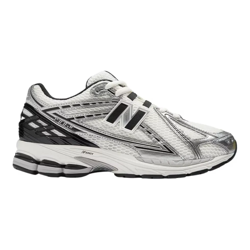 1906R Sneakers