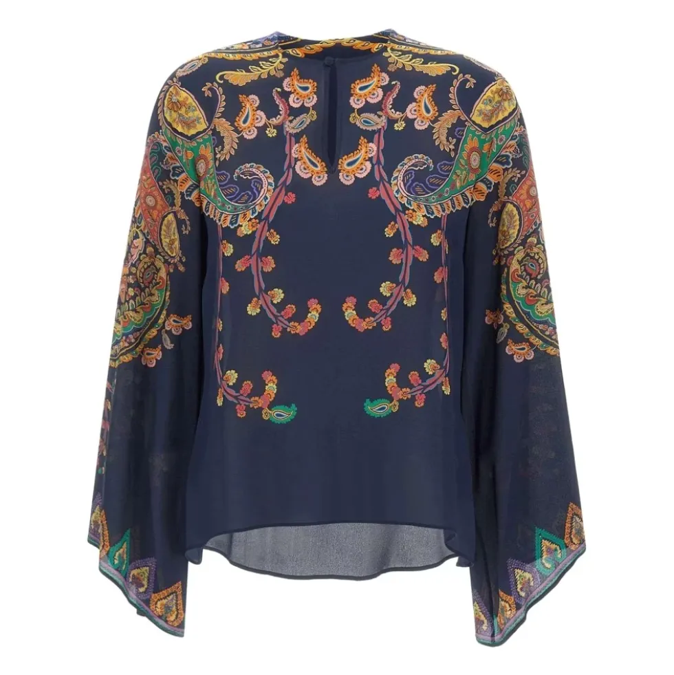 Silkebluse med placeret blomster-paisleymønster