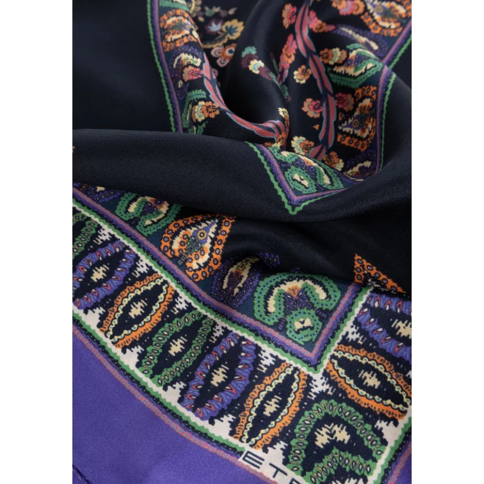 Silketørklæde med Paisley-print